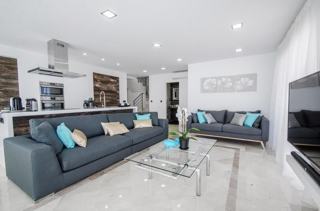 Gorgeous 170 Sq.M. Penthouse With Sea View Terraces Appartement Benalmádena Buitenkant foto