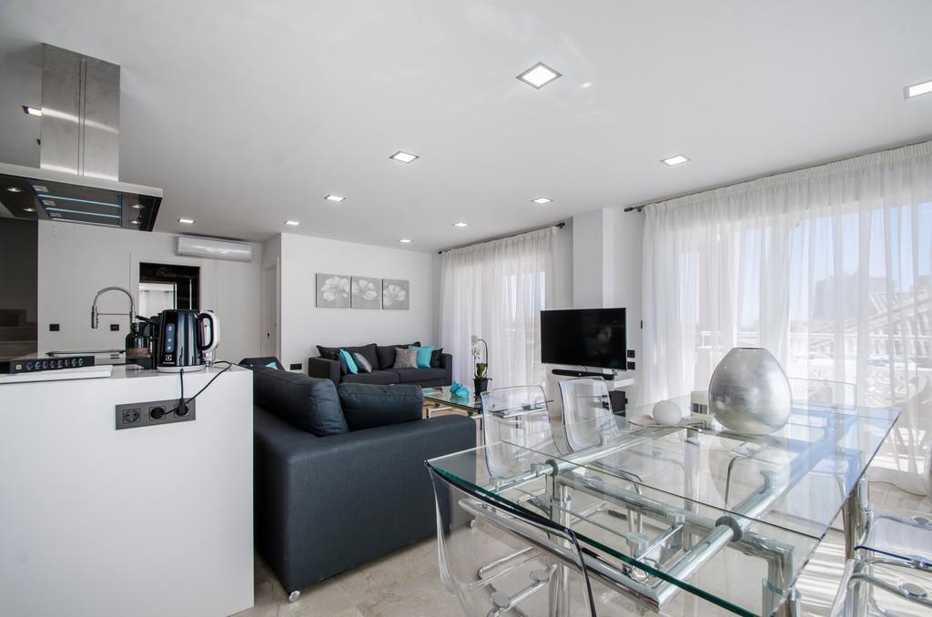 Gorgeous 170 Sq.M. Penthouse With Sea View Terraces Appartement Benalmádena Buitenkant foto
